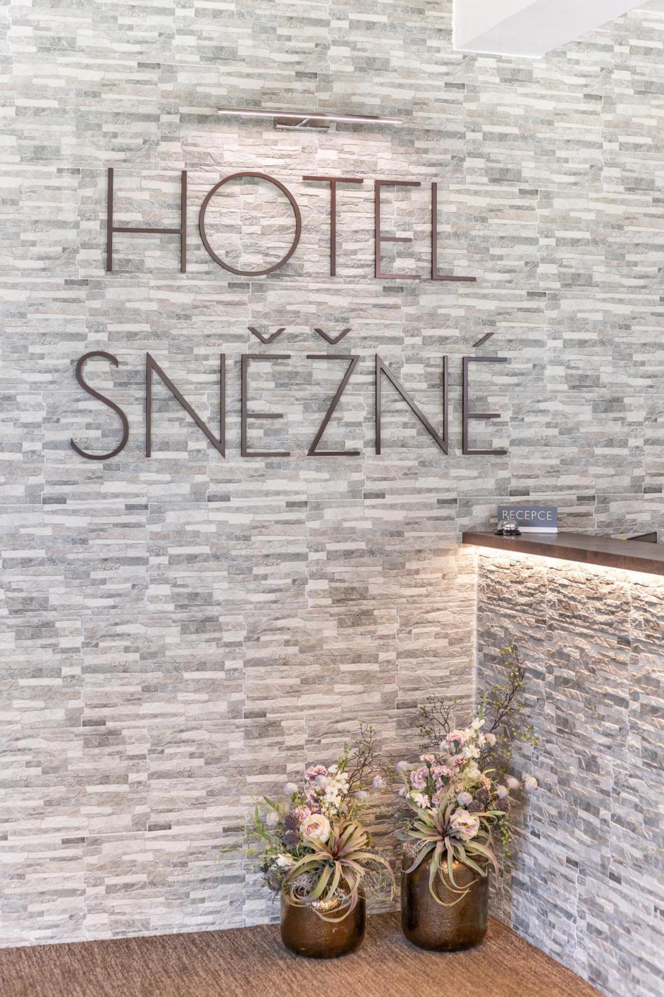 Hotel Sněžné Exterior foto